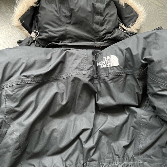North face women’s Hyvent jacket - Picture 7 of 11